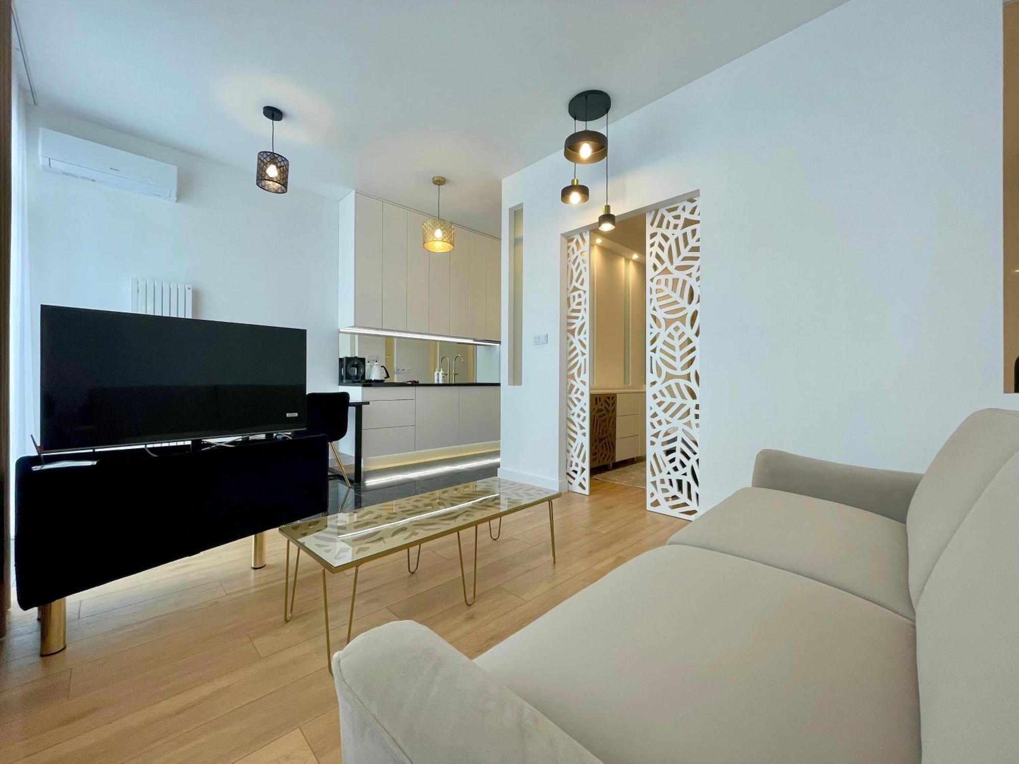 Selected By Market Square Apartment
